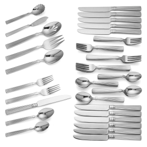 Reed & Barton Crescendo II 65 piece, Service for 12